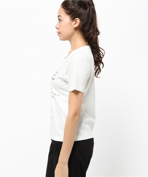 SIMONE LIST（シモーヌリスト）の「コットンプリントTシャツ（Tシャツ/カットソー・レディース・パープル/マスタード/グレー/バイオレット/ホワイト/ブラック/カーキ/スカイブルー・38）」の14枚目の写真