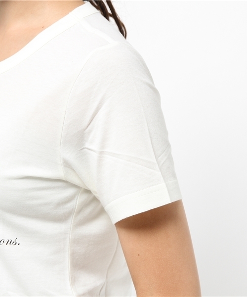 SIMONE LIST（シモーヌリスト）の「コットンプリントTシャツ（Tシャツ/カットソー・レディース・パープル/マスタード/グレー/バイオレット/ホワイト/ブラック/カーキ/スカイブルー・38）」の9枚目の写真