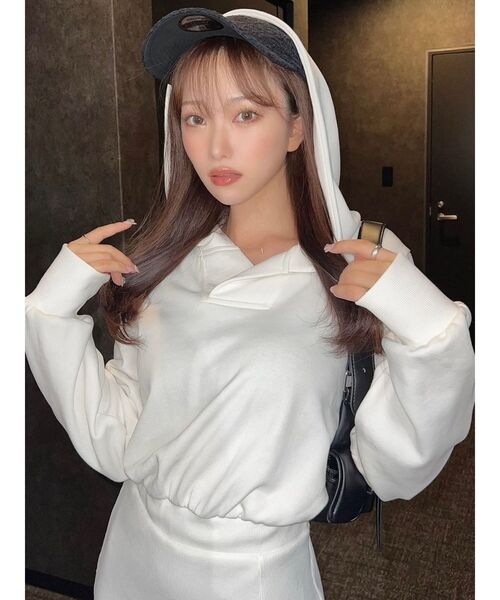 RESEXXY（リゼクシー）の「スウェットフーディワンピース（ワンピース・レディース・パープル/ホワイト/ブラック・SMALL/MEDIUM）」の17枚目の写真