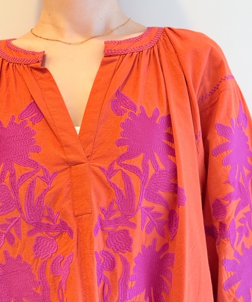 sara mallika（サラ マリカ）の「C.LINEN BIG FLOWER EMB DRESS
