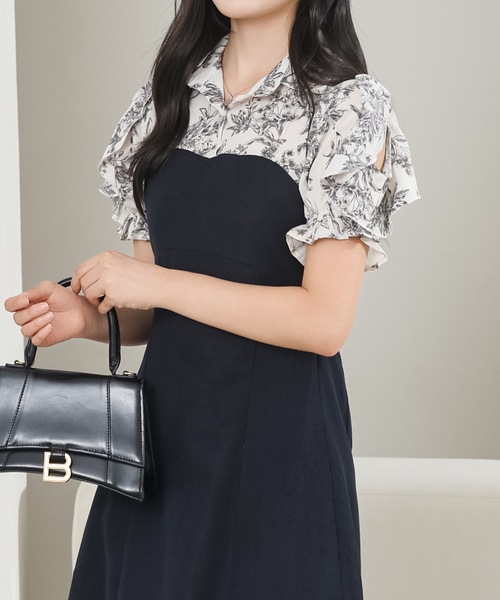 Lace Ladies(レースレディース)の「フリル袖 ドッキング カットアウト シャツ ワンピース(ワンピース・レディース・グレイッシュベージュ/ブラック/ネイビー・S/FREE)」の18枚目の写真