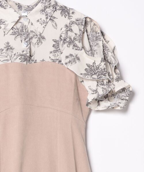 Lace Ladies(レースレディース)の「フリル袖 ドッキング カットアウト シャツ ワンピース(ワンピース・レディース・グレイッシュベージュ/ブラック/ネイビー・S/FREE)」の4枚目の写真