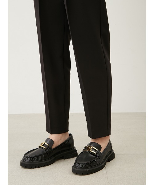 Mila Owen（ミラオーウェン）の「後ろゴム2タックテーパードパンツ【手洗い可能】（その他パンツ・レディース・キャメル/アイボリー/ブラック・0/1）」の5枚目の写真