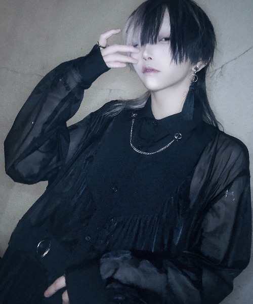 ililil(イルイルイル)の「『ililil/イルイルイル』【深淵纏羽】オーガンジー切り替えハトメロングシャツ(シャツ/ブラウス・メンズ・ブラック・FREE)」の6枚目の写真
