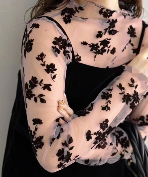 Chiina（チーナ）の「【Chiina】花柄シアー　ボトルネックトップス（その他トップス・レディース・A/B/C/D・FREE）」の4枚目の写真