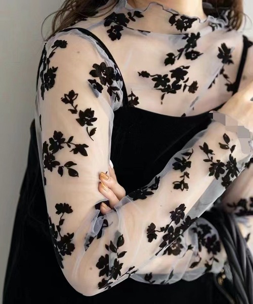 Chiina（チーナ）の「【Chiina】花柄シアー　ボトルネックトップス（その他トップス・レディース・A/B/C/D・FREE）」の6枚目の写真