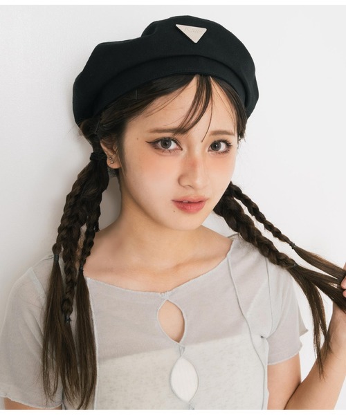 ANAP GiRL(アナップガール)の「【ティーンズライン】シルバープレート付きベレー帽(ハンチング/ベレー帽・キッズ・ホワイト/ブラック・FREE)」の5枚目の写真