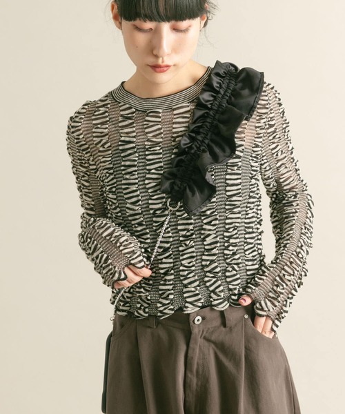 KBF（ケイビーエフ）の「フリルギャザーマルチストラップ（その他小物・レディース・アイボリー/ブラック・ONE）」の4枚目の写真