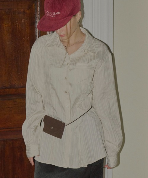 GIUNON（ジウノン）の「4way suede mini pouch / 4way スエードミニポーチ（ショルダーバッグ・レディース・ブルー/ブラック/ミント/ホワイト/ブラウン/ピンク・FREE）」の14枚目の写真