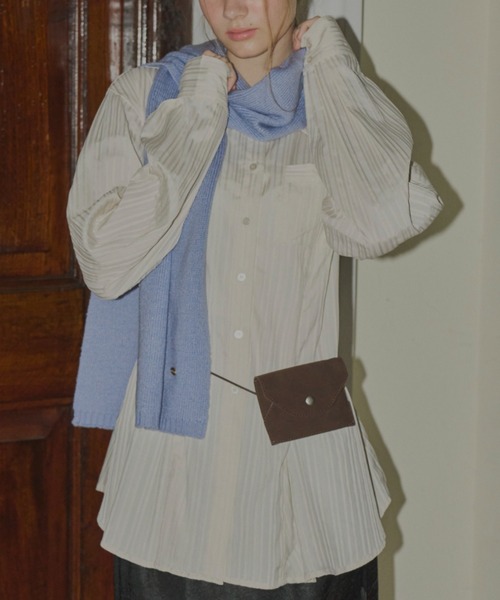 GIUNON（ジウノン）の「4way suede mini pouch / 4way スエードミニポーチ（ショルダーバッグ・レディース・ブルー/ブラック/ミント/ホワイト/ブラウン/ピンク・FREE）」の12枚目の写真