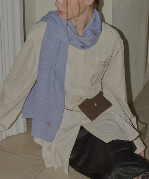 GIUNON（ジウノン）の「4way suede mini pouch / 4way スエードミニポーチ（ショルダーバッグ・レディース・ブルー/ブラック/ミント/ホワイト/ブラウン/ピンク・FREE）」の9枚目の写真