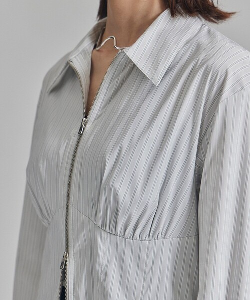 UNITED TOKYO（ユナイテッドトウキョウ）の「ジップアップスリムシャツ-ウォッシャブル-（シャツ/ブラウス・レディース・グレー/ブラック・FREE）」の16枚目の写真