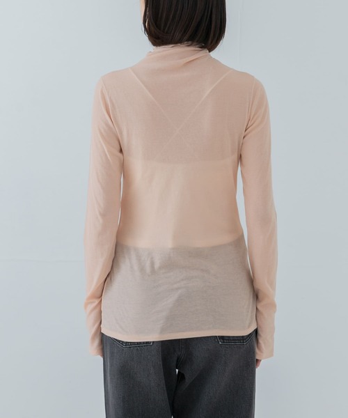 URBAN RESEARCH（アーバンリサーチ）の「『MADE IN JAPAN』シアータートルカットソー（Tシャツ/カットソー・レディース・ピンクベージュ/ホワイト/ベージュ/ブルー系その他・FREE）」の20枚目の写真