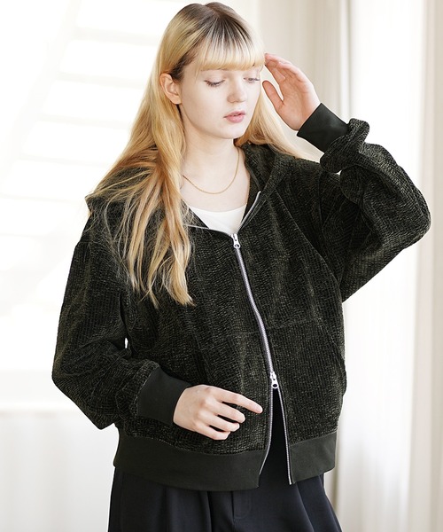 MinoriTY（マイノリティ）の「【MinoriTY】ヘビーウェイトコーデュロイダブルジップフードパーカー メンズ フーディー ショート丈 短丈 ジップアップ セットアップ対応 ベロアライク ウィメンズ ユニセックス 春服（パーカー・メンズ・グレー/ブラック/ネイビー/ベージュ/カーキ/ブラウン・FREE/M/L）」の8枚目の写真