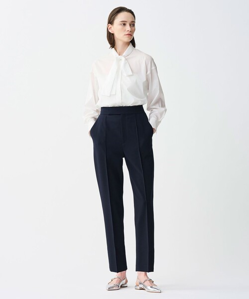 uncrave(アンクレイヴ)の「プルーフ ダブルクロス テーパード パンツ(その他パンツ・レディース・ネイビー系3/ライトグレー系/ブラック系・0/1/2)」の1枚目の写真