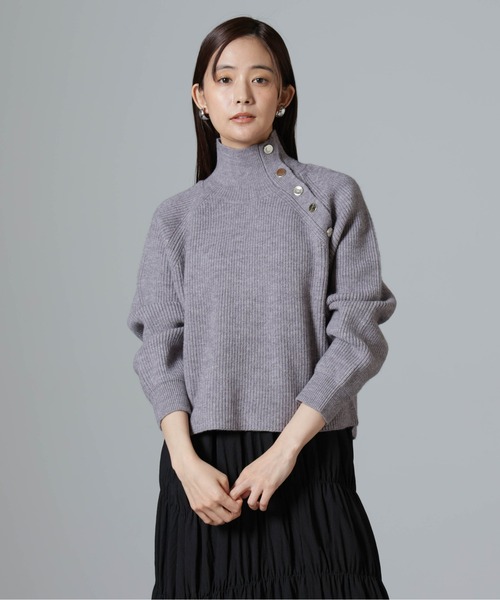 NANO universe（ナノユニバース）の「釦ディティール片畦ニットプル