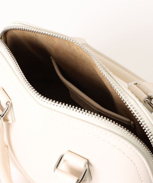 Mila Owen（ミラオーウェン）の「キャンバスショルダー付きボストンバッグ（ショルダーバッグ・レディース・アイボリー/ブラック/キャメル/オレンジ・FREE）」の18枚目の写真