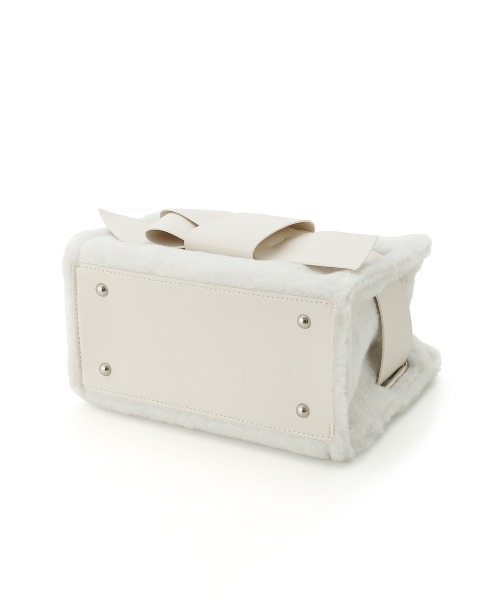 FRAY I.D（フレイアイディー）の「【Holiday】ファーリボンミドルバッグ（ショルダーバッグ・レディース・ホワイト/ピンク/グレー・FREE）」の12枚目の写真