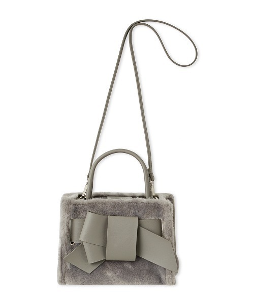 FRAY I.D（フレイアイディー）の「【Holiday】ファーリボンミドルバッグ（ショルダーバッグ・レディース・ホワイト/ピンク/グレー・FREE）」の18枚目の写真