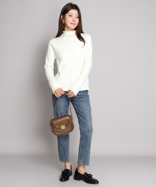 by LEGNA(バイレグナ)の「裏起毛メロウモックネックニット(ニット/セーター・レディース・ブラック/グレー/ホワイト/ベージュ/モカ・FREE)」の11枚目の写真