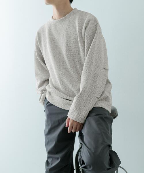 ITEMS URBANRESEARCH(アイテムズ アーバンリサーチ)の「粗針WAFFLE裏起毛クルーネック トップス(スウェット・メンズ・オートミール/チャコールグレー/グレー系その他・MEDIUM/LARGE)」の19枚目の写真