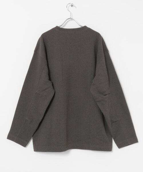 ITEMS URBANRESEARCH(アイテムズ アーバンリサーチ)の「粗針WAFFLE裏起毛クルーネック トップス(スウェット・メンズ・オートミール/チャコールグレー/グレー系その他・MEDIUM/LARGE)」の13枚目の写真