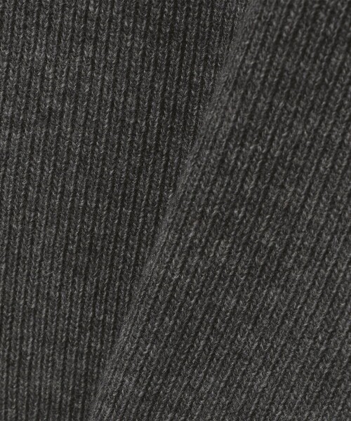 Firsthand（ファーストハンド）の「The Garment/ザ ガーメント Como Sleeve Knit / 20957 / Vネックニット（ニット/セーター・レディース・グレー/ブラック・6）」の7枚目の写真