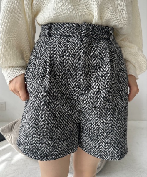 I_am（アイアム）の「tweed half pants / ツイードハーフパンツ（その他パンツ・レディース・ブラック・FREE）」の2枚目の写真