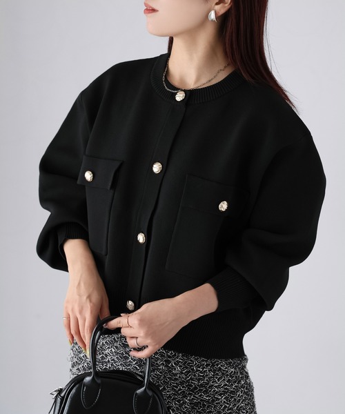 Riberry(リベリー)の「スポンディッシュ金ボタンショートカーデ(カーディガン/ボレロ・レディース・オフホワイト/ブラック/グレイッシュベージュ/ブラウン・FREE)」の19枚目の写真