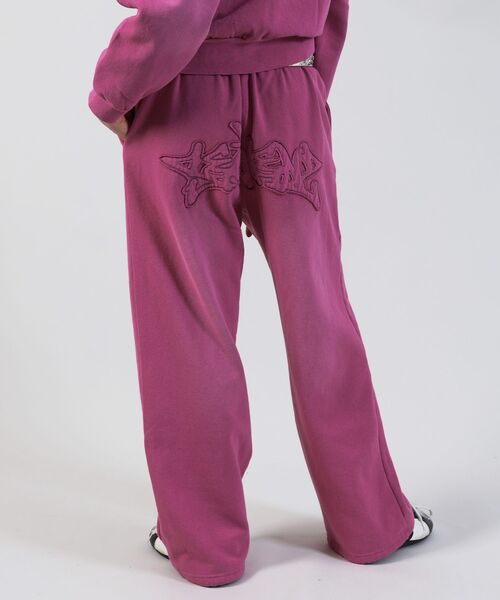 【SEQUENZ（シークエンズ）】LOGO APPLIQUE SWEAT PANTS / フェード スウェット オーバーサイズ ヴィンテージライク 裏起毛 ≪SET UP着用可能≫（スウェットパンツ）｜SEQUENZ（シークエンズ）