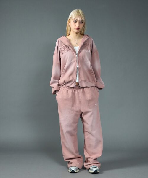 【SEQUENZ（シークエンズ）】LOGO APPLIQUE SWEAT PANTS / フェード スウェット オーバーサイズ ヴィンテージライク 裏起毛 ≪SET UP着用可能≫（スウェットパンツ）｜SEQUENZ（シークエンズ）