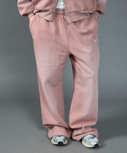 【SEQUENZ（シークエンズ）】LOGO APPLIQUE SWEAT PANTS / フェード スウェット オーバーサイズ ヴィンテージライク 裏起毛 ≪SET UP着用可能≫（スウェットパンツ）｜SEQUENZ（シークエンズ）