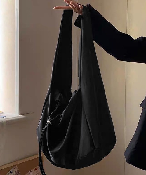 ALWAYS GOOD TIME(オルウェイズグッドタイム)の「『M2SUQARED/エムツースクエア』ドロストショルダーバッグ(ショルダーバッグ・レディース・ブラック・FREE)」の1枚目の写真