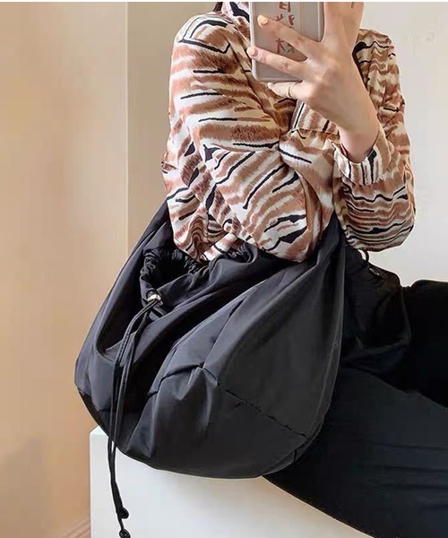 ALWAYS GOOD TIME(オルウェイズグッドタイム)の「『M2SUQARED/エムツースクエア』ドロストショルダーバッグ(ショルダーバッグ・レディース・ブラック・FREE)」の10枚目の写真