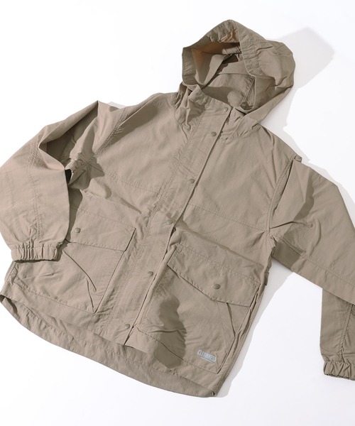 KRIFF MAYER Lady's Collection（クリフメイヤーレディースコレクション）の「クリーネスマウンテンパーカー（マウンテンパーカー・レディース・グレイッシュベージュ/ブラック/ブルー/その他5/イエロー/カラフル/ライトグレー・LARGE/MEDIUM）」の4枚目の写真