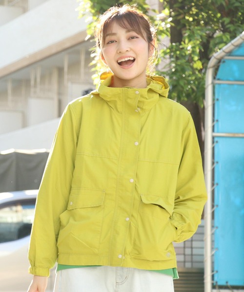 KRIFF MAYER Lady's Collection（クリフメイヤーレディースコレクション）の「クリーネスマウンテンパーカー（マウンテンパーカー・レディース・グレイッシュベージュ/ブラック/ブルー/その他5/イエロー/カラフル/ライトグレー・LARGE/MEDIUM）」の6枚目の写真