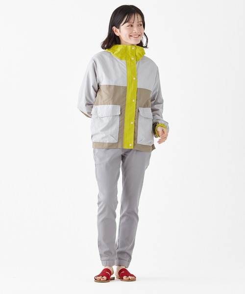 KRIFF MAYER Lady's Collection（クリフメイヤーレディースコレクション）の「クリーネスマウンテンパーカー（マウンテンパーカー・レディース・グレイッシュベージュ/ブラック/ブルー/その他5/イエロー/カラフル/ライトグレー・LARGE/MEDIUM）」の9枚目の写真