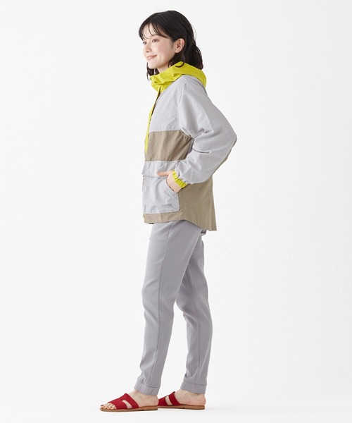 KRIFF MAYER Lady's Collection（クリフメイヤーレディースコレクション）の「クリーネスマウンテンパーカー（マウンテンパーカー・レディース・グレイッシュベージュ/ブラック/ブルー/その他5/イエロー/カラフル/ライトグレー・LARGE/MEDIUM）」の11枚目の写真