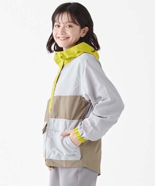 KRIFF MAYER Lady's Collection（クリフメイヤーレディースコレクション）の「クリーネスマウンテンパーカー（マウンテンパーカー・レディース・グレイッシュベージュ/ブラック/ブルー/その他5/イエロー/カラフル/ライトグレー・LARGE/MEDIUM）」の12枚目の写真