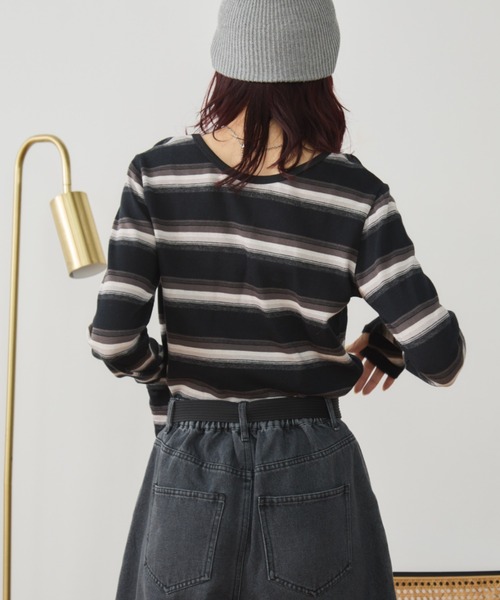 Auntie Rosa Holiday(アンティローザホリデー)の「マルチボーダーフィットロングスリーブTEE(Tシャツ/カットソー・レディース・オフホワイト/ブラック・FREE)」の18枚目の写真