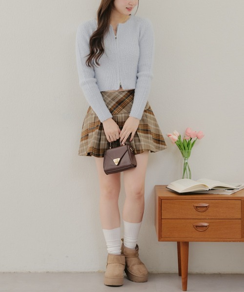 Another Branch olive des olive（アナザーブランチオリーブデオリーブ）の「ラメフェザーＷＺＩＰニット（ニット/セーター・レディース・サックスブルー/アイボリー/ラベンダー/スミクロ・FREE）」の20枚目の写真