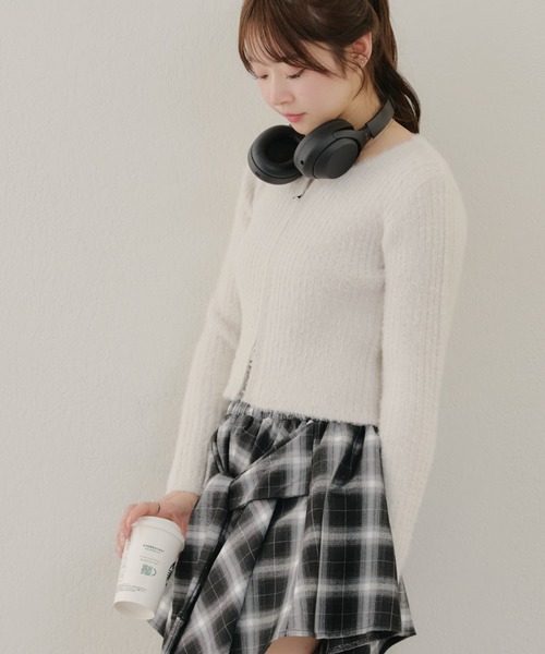 Another Branch olive des olive（アナザーブランチオリーブデオリーブ）の「ラメフェザーＷＺＩＰニット（ニット/セーター・レディース・サックスブルー/アイボリー/ラベンダー/スミクロ・FREE）」の15枚目の写真