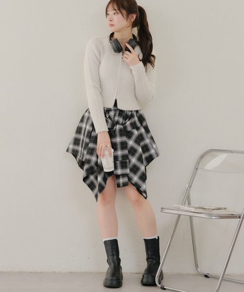 Another Branch olive des olive（アナザーブランチオリーブデオリーブ）の「ラメフェザーＷＺＩＰニット（ニット/セーター・レディース・サックスブルー/アイボリー/ラベンダー/スミクロ・FREE）」の16枚目の写真