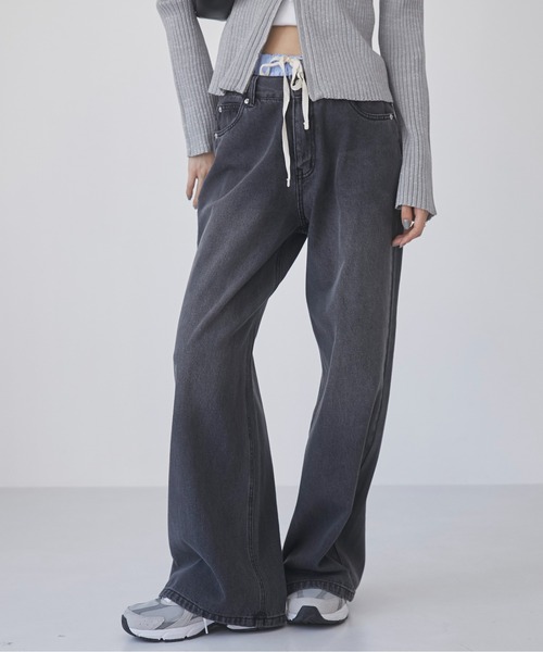 ANGIE(アンジー)の「ダブルウエスト デニムパンツ(デニムパンツ・レディース・ブラック/サックスブルー・SMALL/MEDIUM)」の18枚目の写真