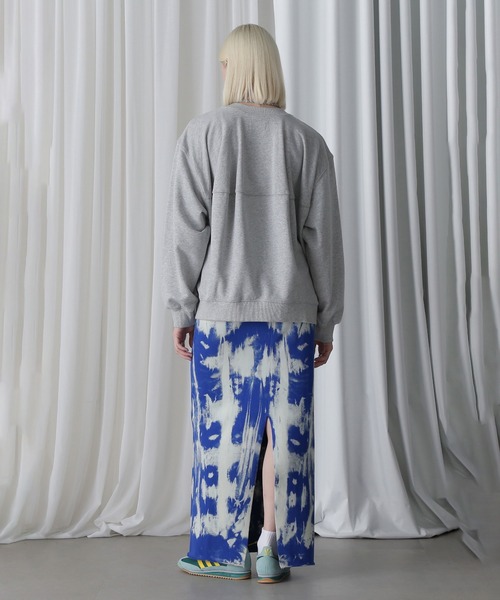 ROSE BUD(ローズバッド)の「(OKIRAKU×ROSEBUD)PANEL GRAPHIC SWEAT(スウェット・レディース・ブラック/グレー・ONE SIZE)」の13枚目の写真