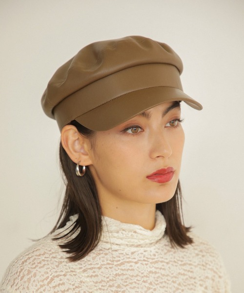 ROSE BUD(ローズバッド)の「フェイクレザーマリンキャップ(キャップ・レディース・ブラウン・ONE SIZE)」の1枚目の写真