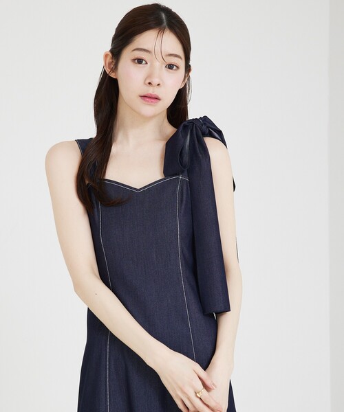 SELFIST(セルフィスト)の「【nonno掲載】4WAY デニムライクリボン付キャミワンピース 夏服 レイヤード ステッチデザイン(ワンピース・レディース・ネイビー/ベージュ/ブラック・38/36)」の16枚目の写真