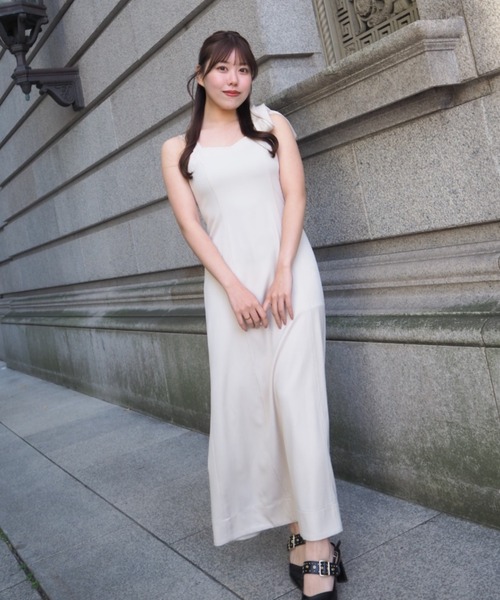 SELFIST(セルフィスト)の「【nonno掲載】4WAY デニムライクリボン付キャミワンピース 夏服 レイヤード ステッチデザイン(ワンピース・レディース・ネイビー/ベージュ/ブラック・38/36)」の5枚目の写真