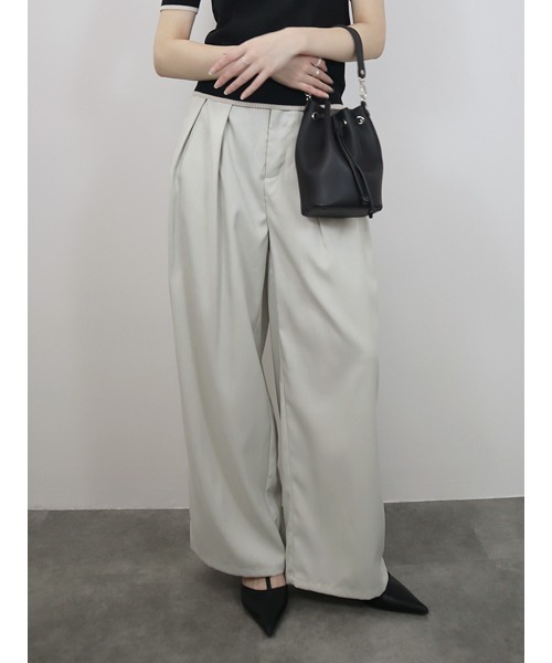 Reurie'(レウリィ)の「ツイルダブルタックスラックス/twill double tuck slacks ワイドパンツ モード カジュアル オフィス パイピング タック入り(スラックス・レディース・アイボリー/チャコールグレー・FREE)」の8枚目の写真