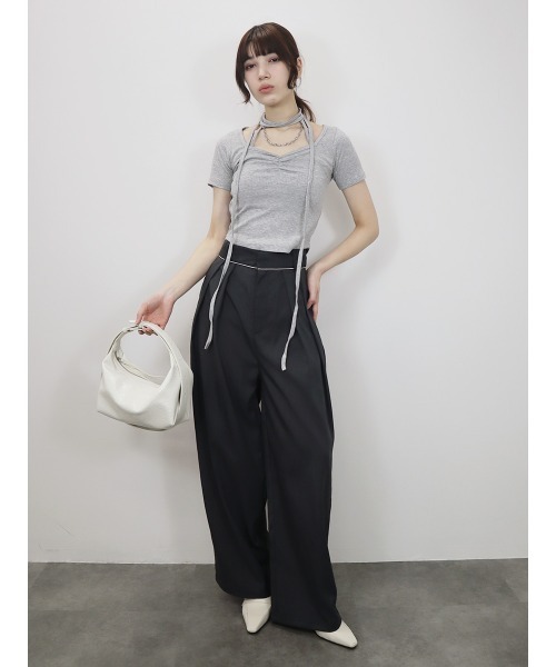 Reurie'(レウリィ)の「ツイルダブルタックスラックス/twill double tuck slacks ワイドパンツ モード カジュアル オフィス パイピング タック入り(スラックス・レディース・アイボリー/チャコールグレー・FREE)」の10枚目の写真